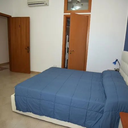 Vie En Rose Bed & Breakfast 4*